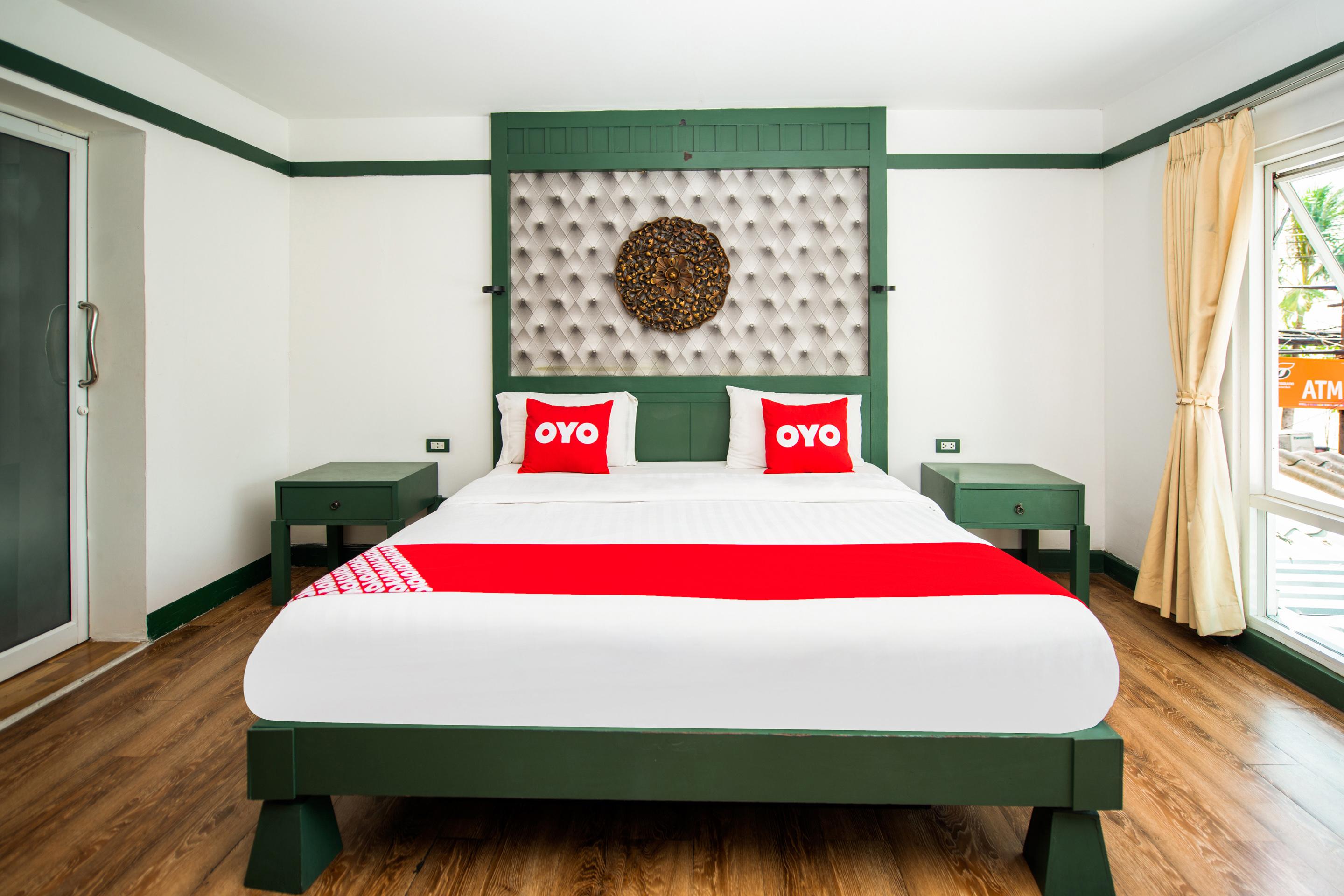 Oyo 255 The Ocean Hotel Patong Exterior photo