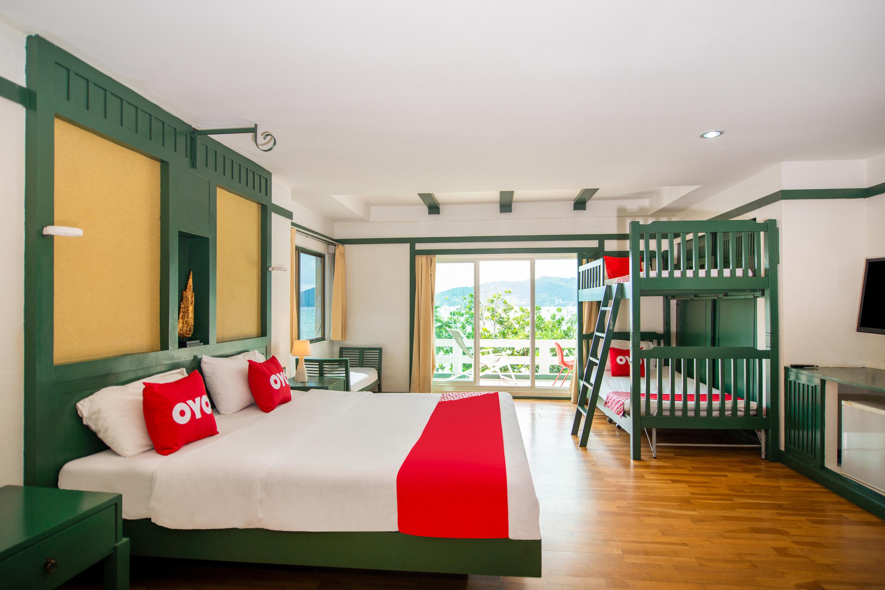 Oyo 255 The Ocean Hotel Patong Exterior photo