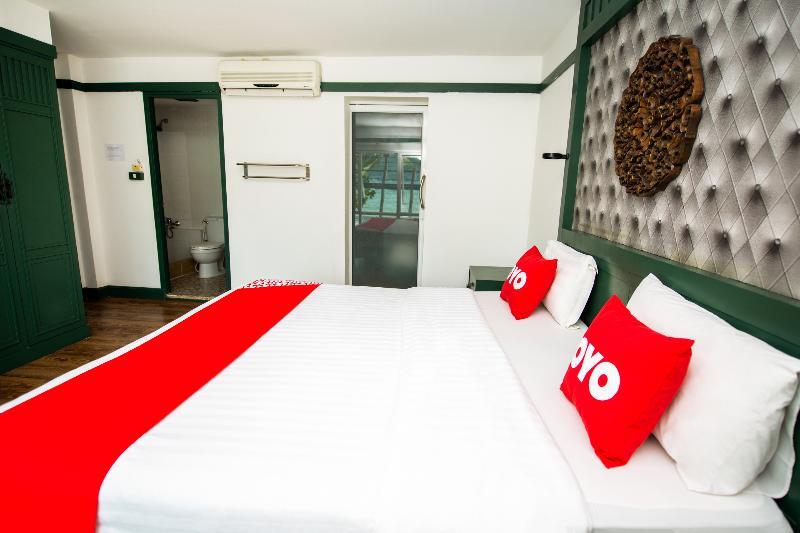 Oyo 255 The Ocean Hotel Patong Exterior photo